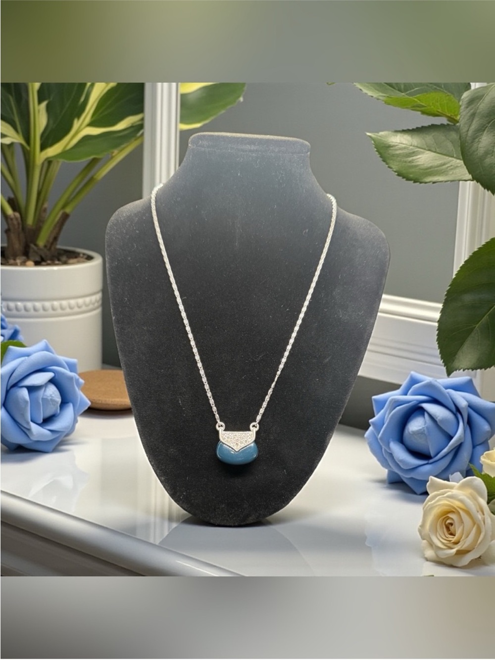 NINA RICCI Silver-Tone
Necklace with Swarovski Crystal
Blue Purse Pendant/NWT